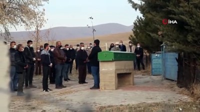  Kırşehir’de vahşetin ardından cenazeler defnediliyor