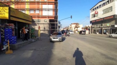 isik ihlali -  Bursa'da kırmızı ışıkta dehşet anları...Küçük çocuk metrelerce sürüklendi Videosu