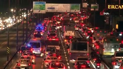  İstanbul’da mesai çıkışında trafik yoğunluğu