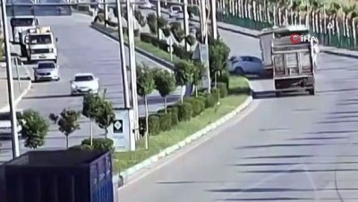  Osmaniye’deki trafik kazaları kameralara yansıdı