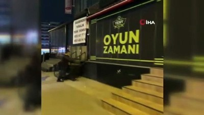 internet kafe -  Baskın yiyen “gamer”lar oyunu bırakmadı...Oyun partisine polis baskını kamerada Videosu