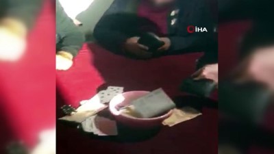 milat -  Polis 'Selamun aleyküm' diyerek girdi, 46 bin lira ceza kesip çıktı Videosu