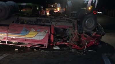  - Sivas’ta feci kaza, kamyonet devrildi : 1ölü 1 yaralı
- Sivas’ın Hafik ilçesinden kamyonetin devrilmesi sonucu meydana trafik kazasında 1 kişi öldü 1 kişi yaralandı