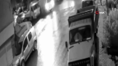 hirsizlik zanlisi -  20 yaşındaki oto hırsızı kovalamaca sonunda yakalandı Videosu