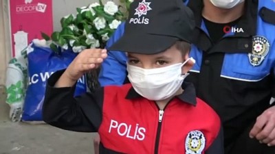 polis kiyafeti -  Polisin doğum günü sürprizi çocuğu şaşkına çevirdi Videosu