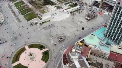  İBB’nin tarihi Taksim Meydanına koyduğu ATM’ler tepki çekti