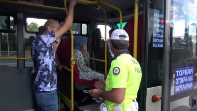  Başakşehir'de minibüste sosyal mesafesiz yolcu taşımacılığı 'pes' dedirtti