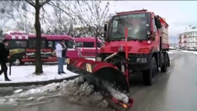  Yalova’da kar yağışı etkili oluyor