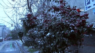   Ankara'da beklenen kar yağışı başladı