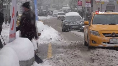 kar yagisi -  - Bolu kent merkezi beyaz örtüyle kaplandı Videosu