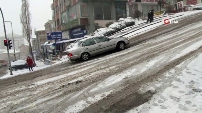  Kar yağışı Başkent’te sürücülere zor anlar yaşattı