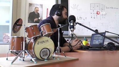 genel kultur -  Öğretmenler kurdukları radyo ile ders veriyor Videosu