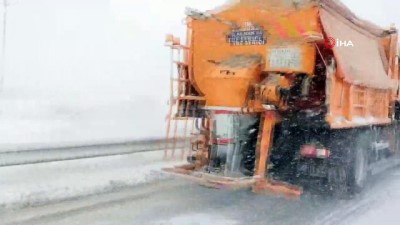 kar yagisi -  Bursa'ya ulaşım o noktadan da kapandı Videosu