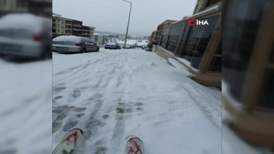 sinif ogretmenligi -  Markete kayak yaparak gitti Videosu