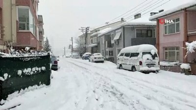 kartopu savasi -  Sakarya’da yoğun kar yağışı vatandaşlara zor anlar yaşattı Videosu