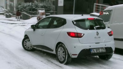 kar yagisi -  Esenyurt'ta sürücülerin kar yağışı imtihanı Videosu