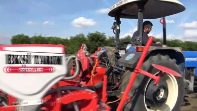 misir -  Mısır tohumları toprakla buluştu Videosu