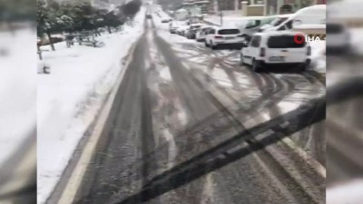 kar kureme araci -  Ümraniye’de karla mücadele ekibinden sürücülere “anlayışlı olalım” çağrısı Videosu