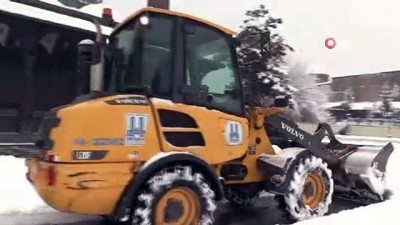 yaya trafigi -  Erzurum’da karla mücadele devam ediyor Videosu