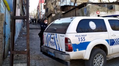 koca dehseti -  Gaziantep'te koca dehşeti...Eşi tarafından bıçaklanan kadın hayatını kaybetti Videosu