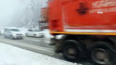 karayollari -  Bolu Dağı’nda kar yağışı ve yoğun sis Videosu