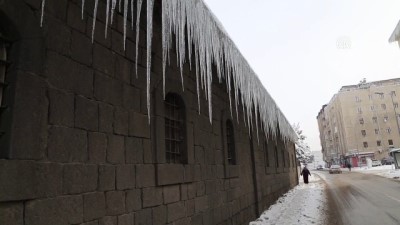buz sarkitlari - ERZURUM - Doğu Anadolu'da kar yağışı ve soğuk hava etkili oluyor Videosu