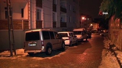 silahli saldiri -  Esenyurt’ta evinin önünde silahlı saldırıya uğrayan şahıs hayatını kaybetti Videosu