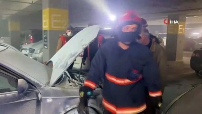 karya -  Kapalı otoparkta lüks araç alevlere teslim oldu Videosu
