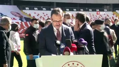 yuruyen merdiven - Yeni Adana Stadyumu'nun ismi açılışta açıklanacak Videosu