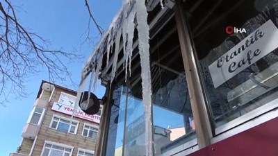 yakit deposu -  Ardahan buz kesti...Buz sarkıtları 2 metreye ulaştı Videosu
