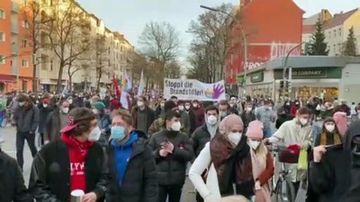 nargile kafe - BERLİN - Almanya'da ırkçı terör saldırısında hayatını kaybedenlerin anıldığı yürüyüşe binlerce kişi katıldı Videosu