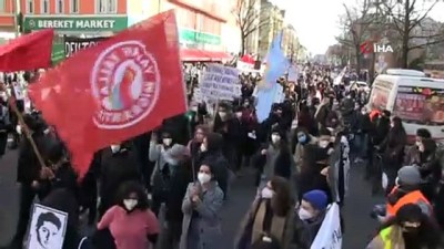 asiri sagci -  - Hanau saldırısında hayatını kaybedenler için Berlin’de anma yürüyüşü düzenlendi Videosu