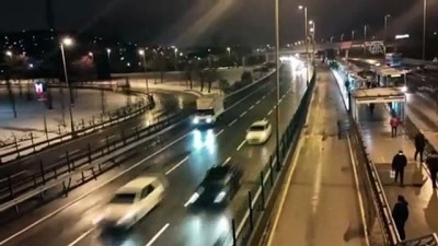 İSTANBUl - Trafiği tehlikeye atan sürücü yakalandı