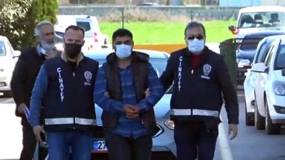 Adana'da 'lakap' kavgası: 1 yaralı