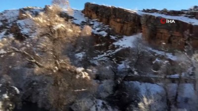 hava sicakligi -  Tufanbeyli Sibirya'ya döndü.. Sıcaklık eksi 21 dereceye kadar düştü Videosu