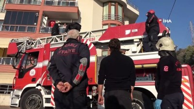 cenaze -  3 gündür haber alınamayan vatandaş evinde ölü bulundu Videosu