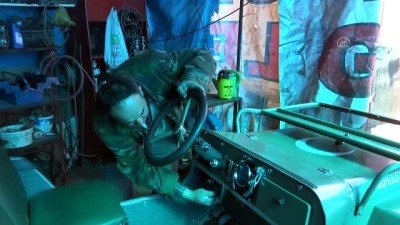 modeller - AFYONKARAHİSAR - Motosiklet tamircisi, atık malzemelerden mini cip yaptı Videosu