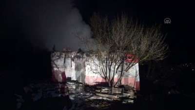 yukselen - AMASYA - Taşova'da yangın çıkan bağ evi kullanılamaz hale geldi Videosu