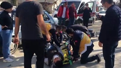 DÜZCE - Kaza yapan motosikletlinin yardımına olay yerinden geçen İl Sağlık Müdürü yetişti