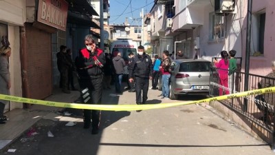 İZMİR - Alacak verecek meselesi nedeniyle çıkan kavgada başından yaralanan kişi öldü