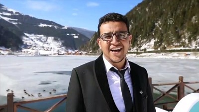 buz kutlesi - TRABZON - Buz tutan Uzungöl, günübirlik tatilcilerin ilgi odağı oldu Videosu