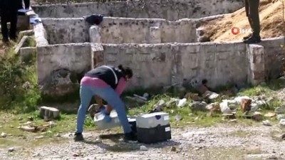  Antalya’da etrafı duvarlarla örülü boş arazide erkek cesedi bulundu