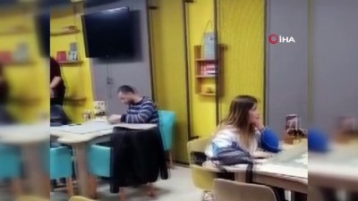 kahvehane -  Kapalı kahvehanede oyun oynayıp, sigara ve nargile içerken yakalandılar Videosu