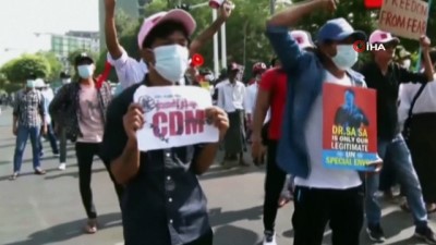 el bombasi -  - Myanmar'da protestoculara ateş açıldı Videosu