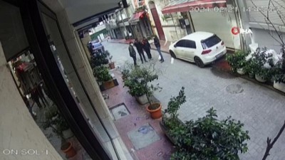 sivil polis -  Taksim’de nefes kesen kovalamaca: Otel çalışanı hırsızları böyle yakaladı Videosu