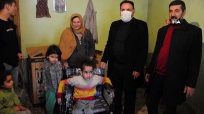 tekerlekli sandalye -  TÜMBULSEVDER Suriyelilerin yüzünü güldürdü Videosu