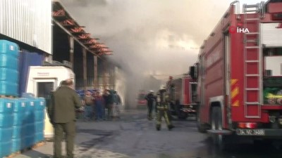 kaynak makinesi -  Geri dönüşüm tesisindeki yangın söndürüldü Videosu