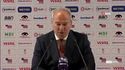 Cengiz Seçsev:  'Eskişehirspor geleceği adına Türk futboluna artı verecek oyuncular kazanıyoruz'