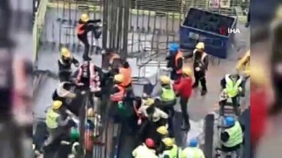  Ataşehir’de inşaat işçilerinin birbirine girdiği o anlar kamerada: 5 yaralı