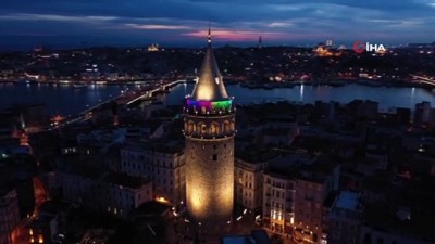  Galata Kulesi'ne rengarenk ışıklandırma